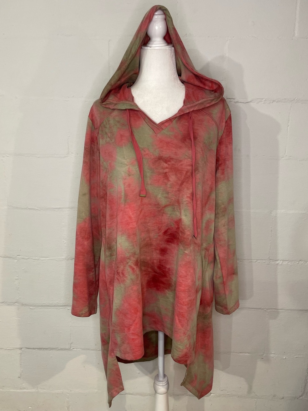 Tie-Dye Hooded Pullover Tunic in Coral & Olive